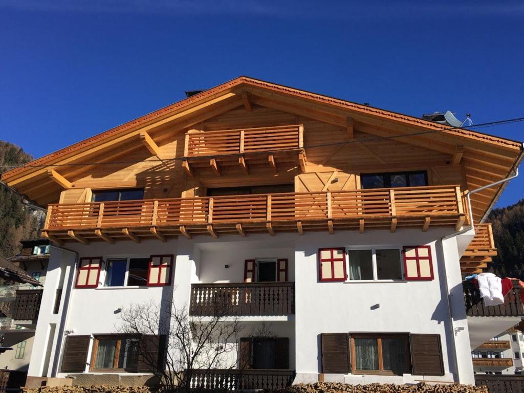 Appartamenti Cesa Soreie By Ama Val Di Fassa Canazei Luaran gambar