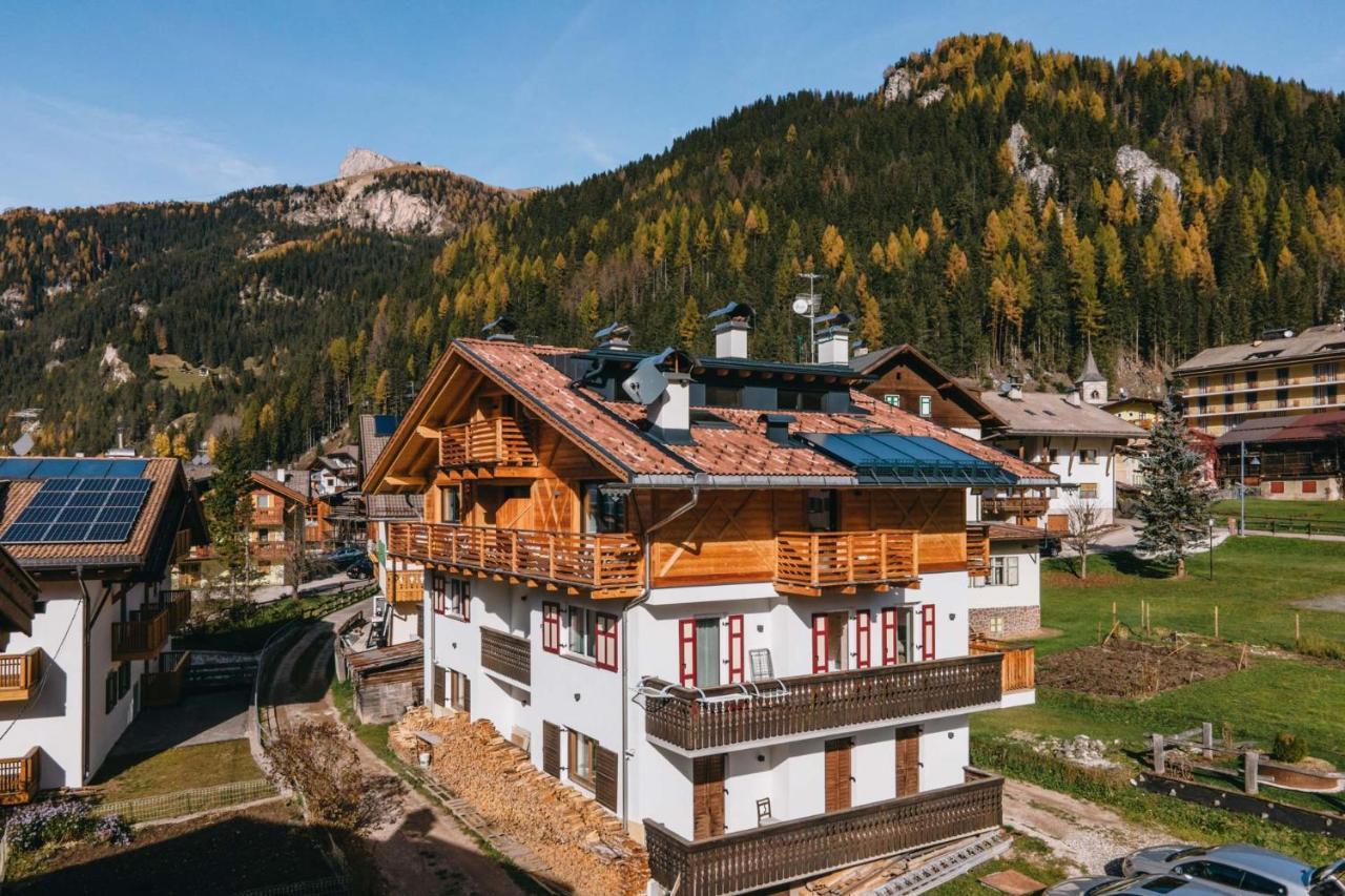 Appartamenti Cesa Soreie By Ama Val Di Fassa Canazei Luaran gambar